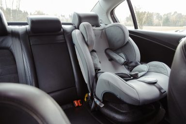Kinderzitje in auto